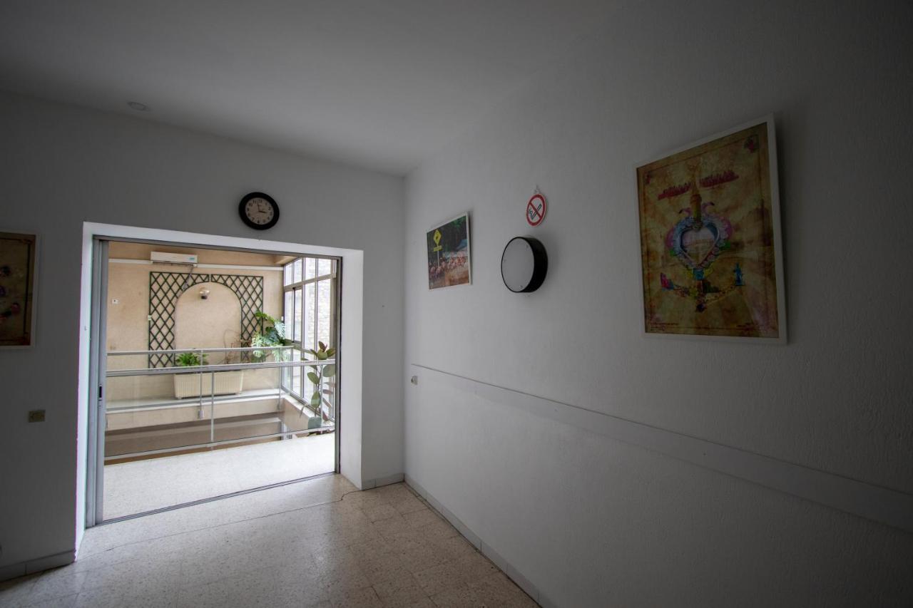 La Maison D'Antonin Nîmes Exteriör bild
