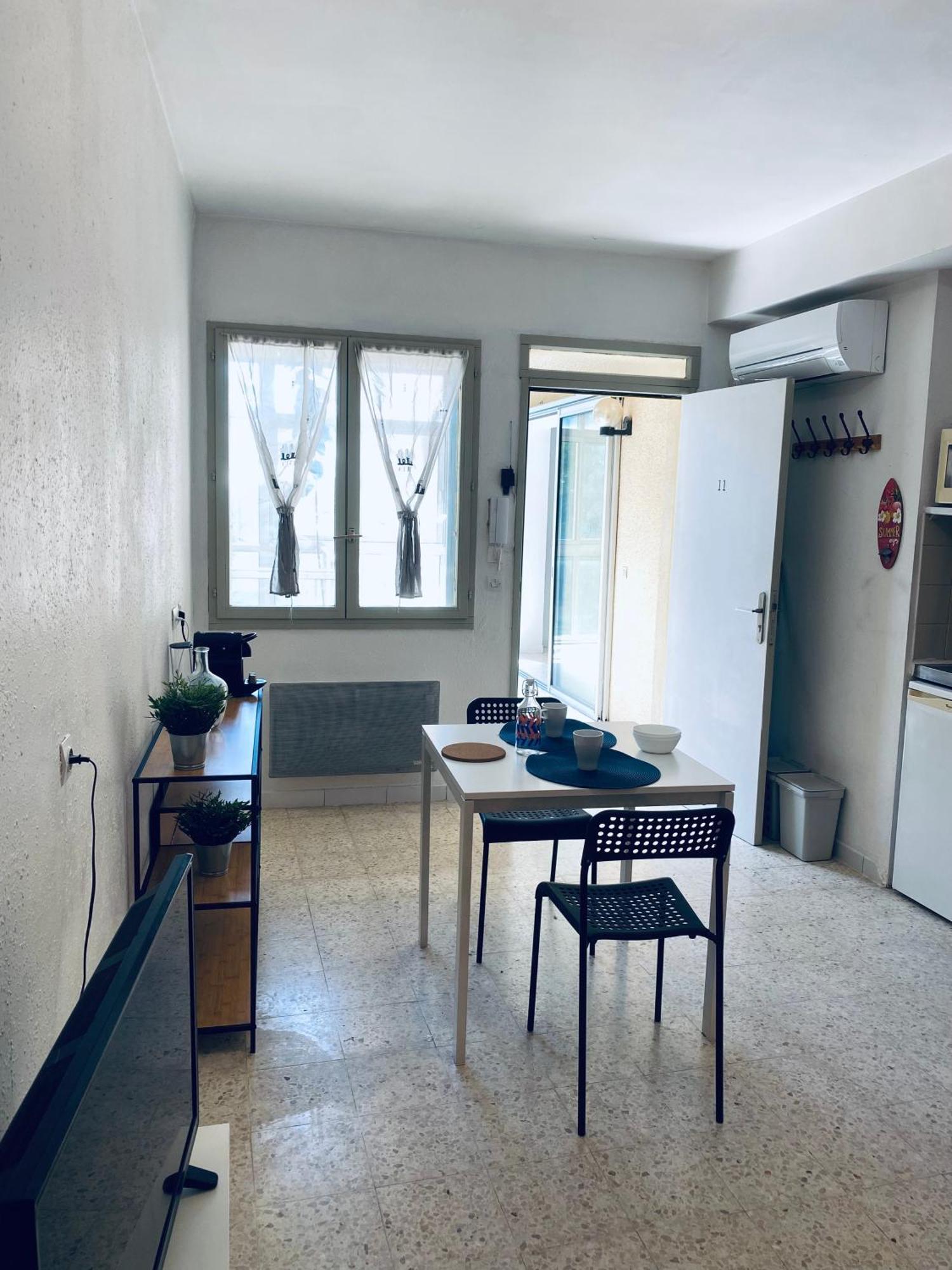 La Maison D'Antonin Nîmes Exteriör bild